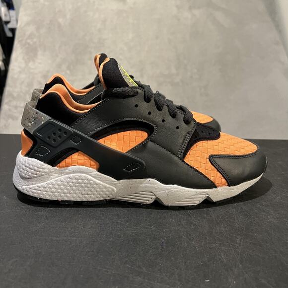 Nike Air Huarache Shoes Mens 11 Halloween DQ5013-001 Running Sneakers - Picture 1 of 10